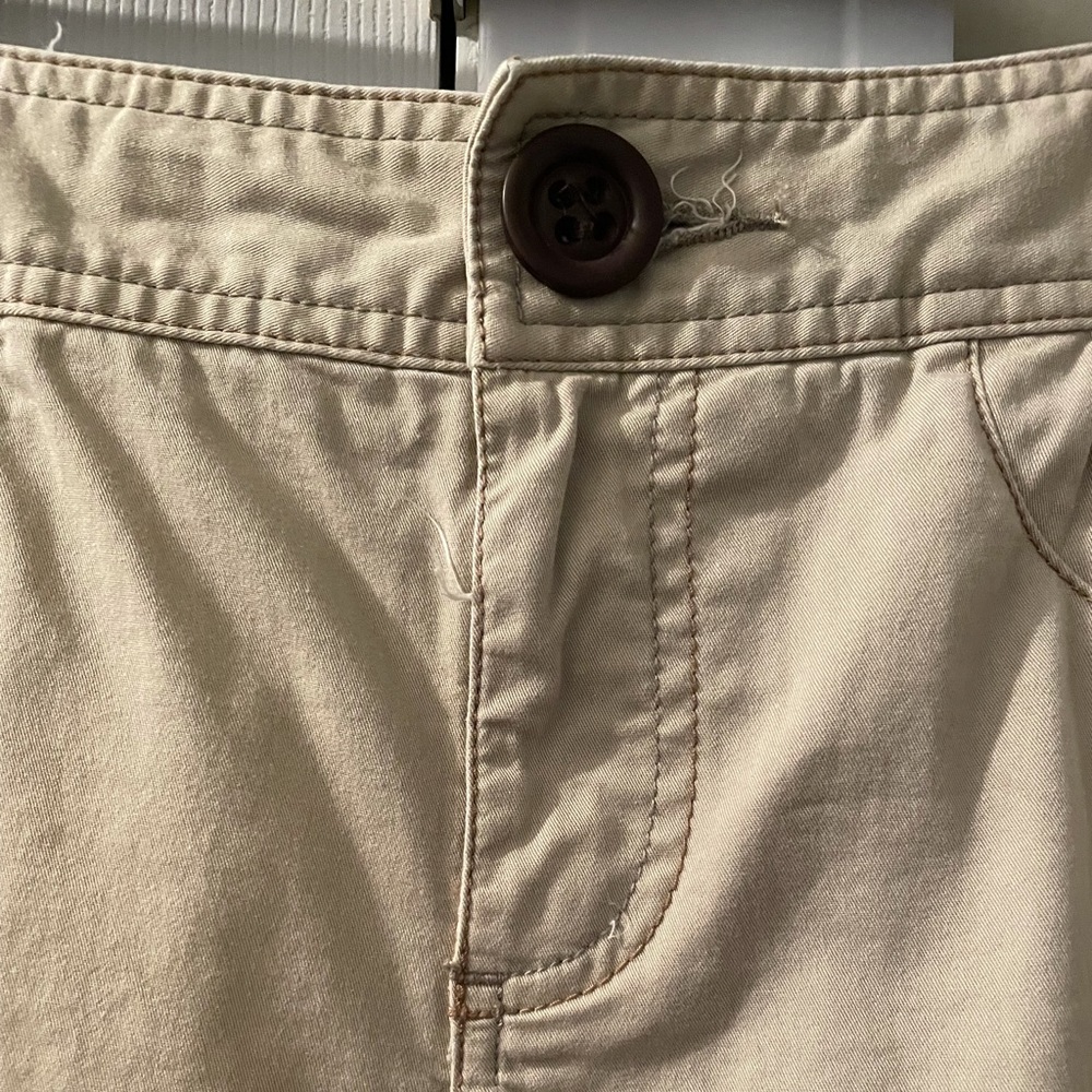 Preowned.  Just washed and hung to dry!  DOCKERS 10 M